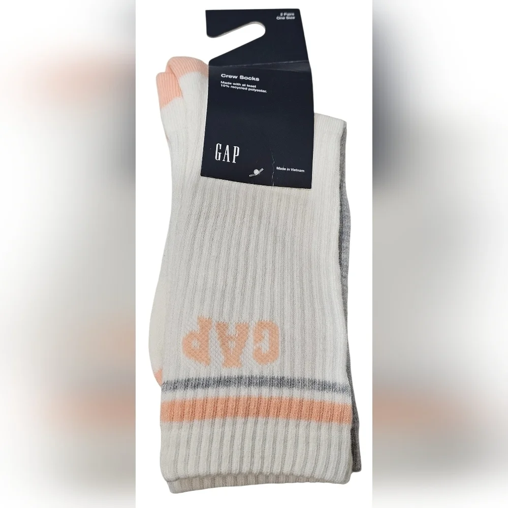 GAP Studio Crew Socks, Women's 2 Pack, Light Grey Heather, New